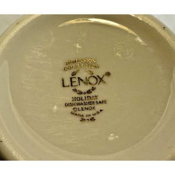 Lenox Dimensions Holiday Mug Holly & Berries Gold Trim - Picture 4 of 4